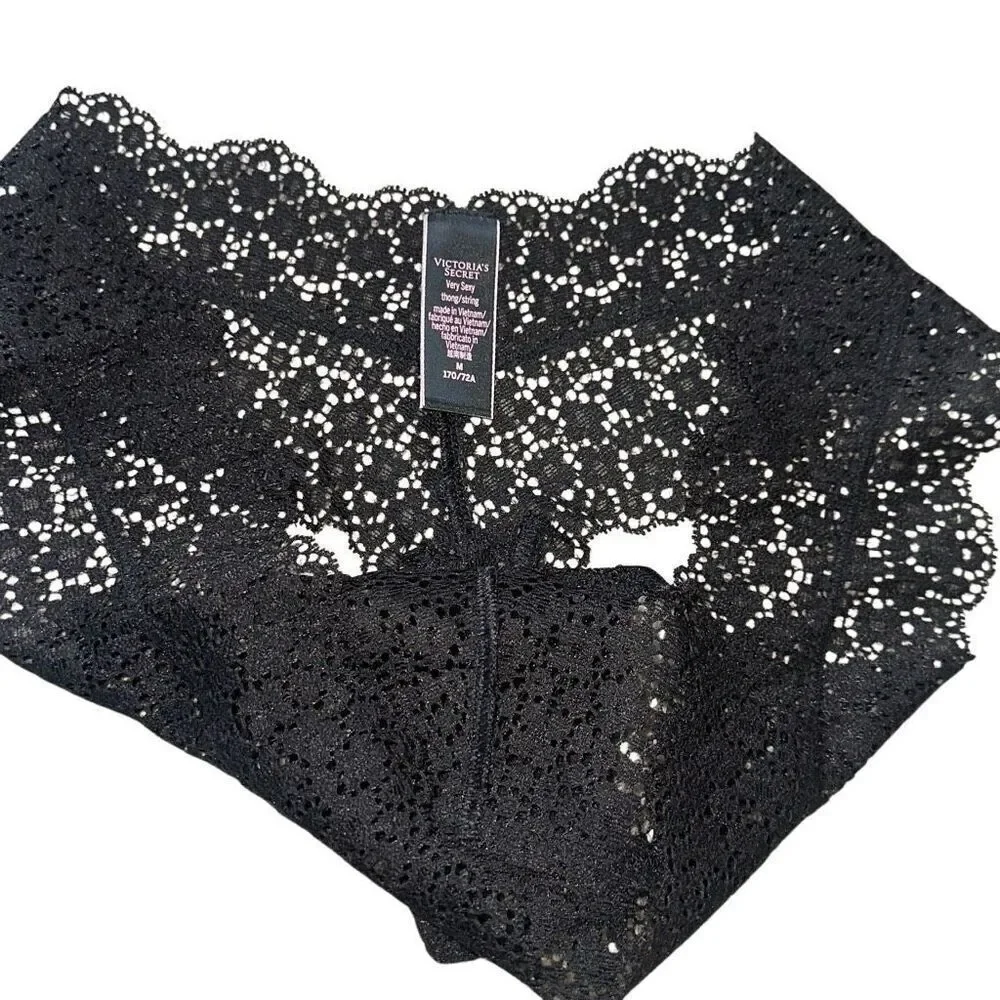 Victoria’s Secret “Very Sexy” Sz M black lace thong panties floral